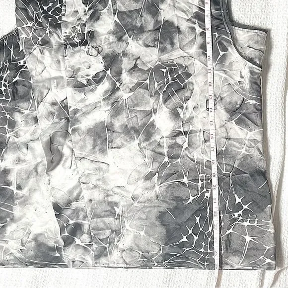 Simply Vera Vera Wang Women’s Floral Print Top Black and Gray Size L - Picture 10 of 10